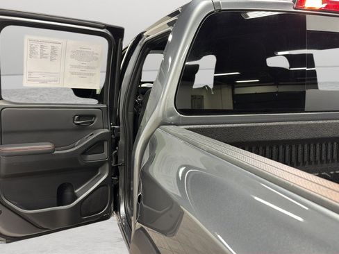 Used 2026 Nissan Frontier PRO-4X AWD/4WD image 34