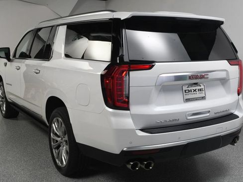 Used 2024 GMC Yukon XL Denali AWD/4WD image 8