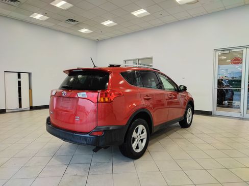 Used 2014 Toyota RAV4 XLE AWD/4WD image 3