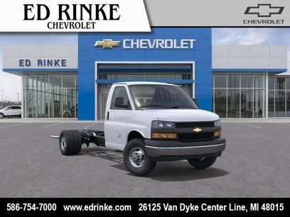 New 2025 Chevrolet Express 3500 w/ Power Convenience Package