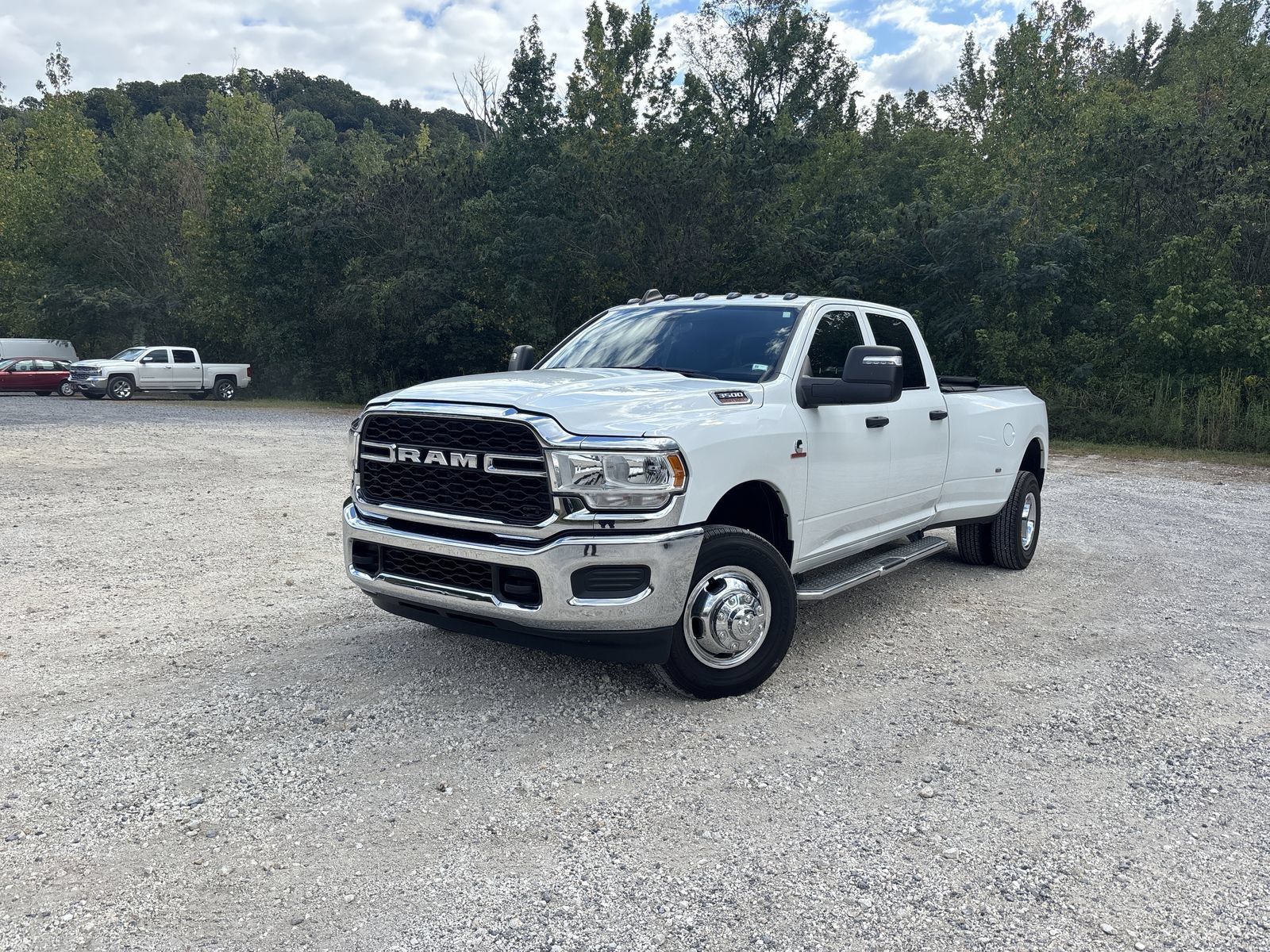 Used 2024 RAM 3500 Tradesman w/ Chrome Appearance Group AWD/4WD image 3