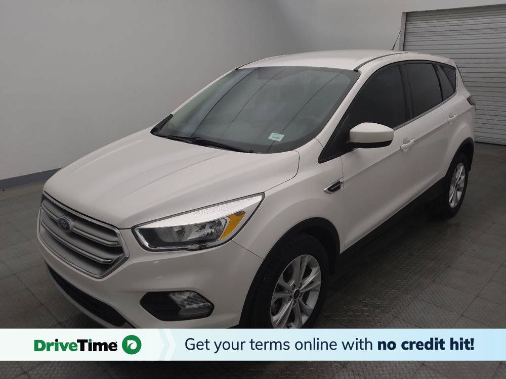 Used 2017 Ford Escape SE FWD image 1