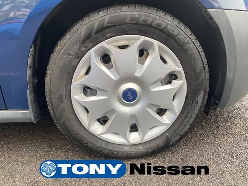 Used 2015 Ford Transit Connect XL image 28