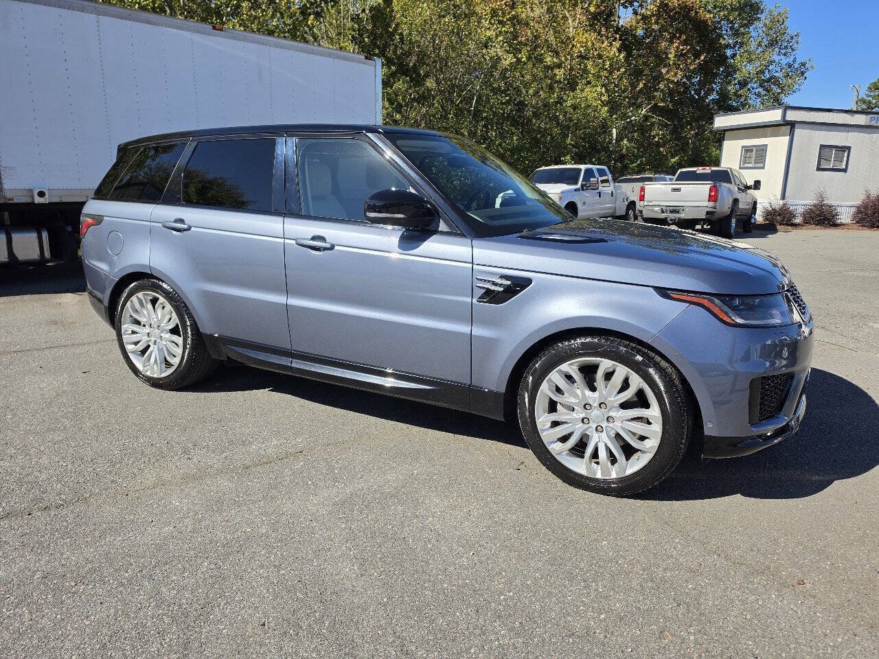 Used 2019 Land Rover Range Rover Sport HSE AWD/4WD image 3