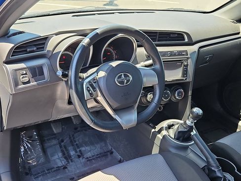 Used 2014 Scion tC FWD image 13