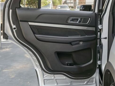 Used 2018 Ford Explorer XLT w/ Equipment Group 202A image 47