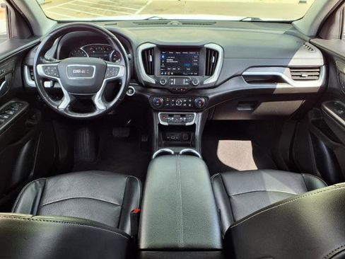 Used 2022 GMC Terrain SLT image 4