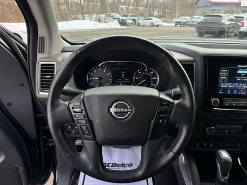Used 2022 Nissan Frontier SV image 18