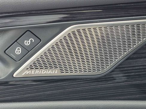 Used 2020 Jaguar XE S AWD/4WD image 41