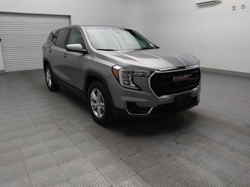 Used 2024 GMC Terrain SLE FWD image 13