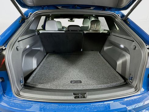 New 2025 Volkswagen Atlas Cross Sport SEL image 25