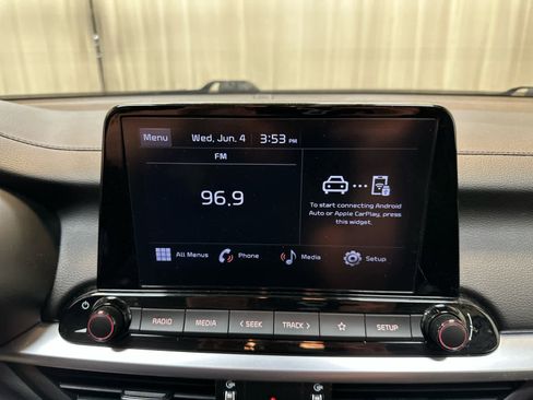 Used 2023 Kia Forte LXS image 17