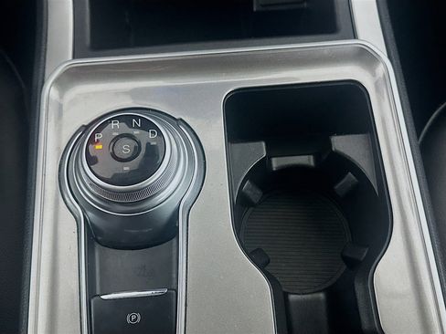 Used 2023 Ford Edge SEL image 25