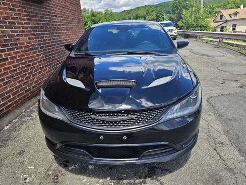 Used 2015 Chrysler 200 S w/ Navigation & Sound Group I AWD/4WD image 7