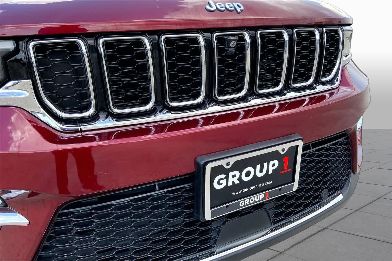 Used 2022 Jeep Grand Cherokee Limited 4xe w/ Luxury Tech Group II AWD/4WD image 29