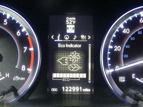 Used 2015 Toyota Highlander Limited Platinum image 33