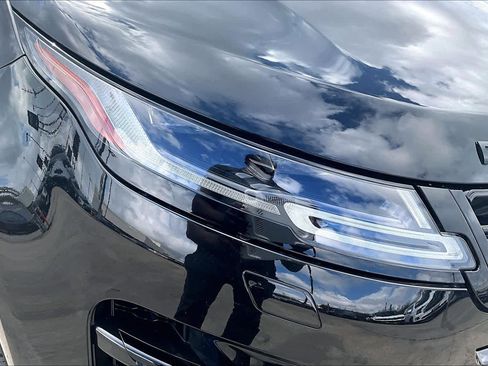 Used 2022 Land Rover Range Rover Evoque R-Dynamic S image 28