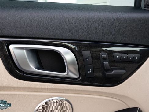 Used 2013 Mercedes-Benz SLK 250 image 14
