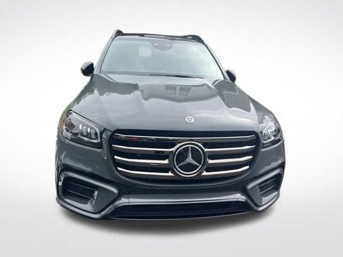 Used 2025 Mercedes-Benz GLS 450 4MATIC image 4