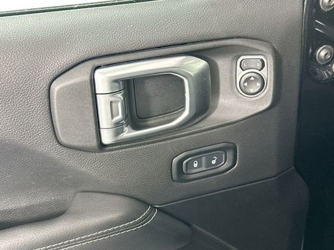 Used 2023 Jeep Wrangler Unlimited Sahara w/ Cold Weather Group AWD/4WD image 26