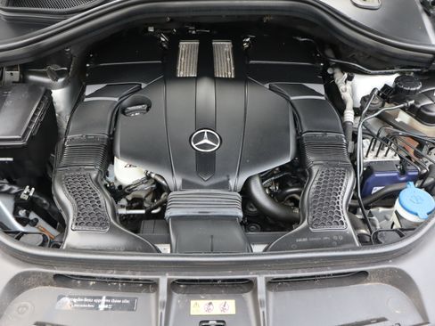 Used 2019 Mercedes-Benz GLS 450 4MATIC image 47
