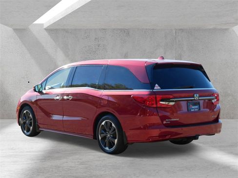 Used 2023 Honda Odyssey Elite image 4