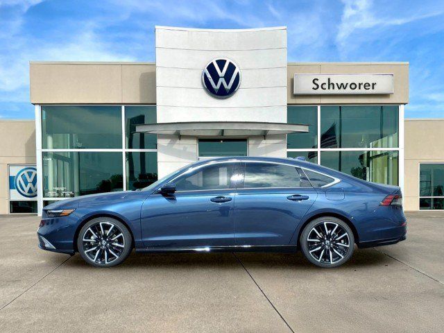 Used 2026 Honda Accord Touring image 1