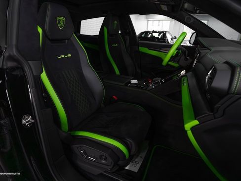 Used 2024 Lamborghini Urus S image 53