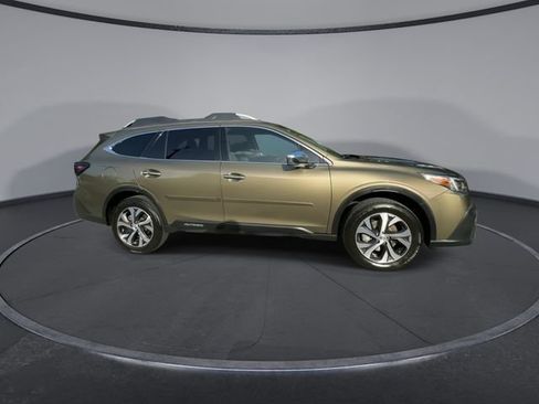 Certified 2022 Subaru Outback Touring AWD/4WD image 9