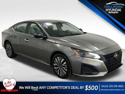 Used 2024 Nissan Altima 2.5 SV