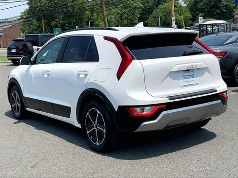 Used 2023 Kia Niro FWD image 3