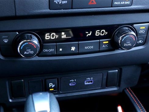 Used 2023 Nissan Frontier Pro-X w/ Technology Package image 18