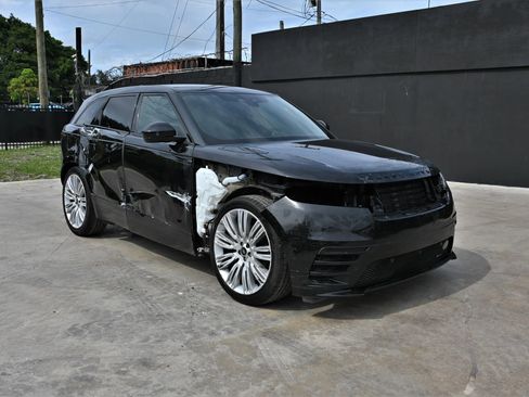 Used 2022 Land Rover Range Rover Velar R-Dynamic S AWD/4WD image 2