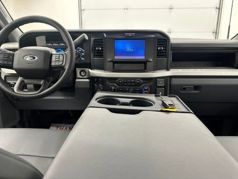 New 2026 Ford F250 XL w/ XL Chrome Package image 14
