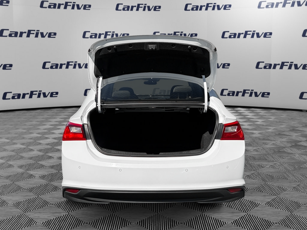 Used 2023 Chevrolet Malibu LT w/ Driver Confidence Package FWD image 11
