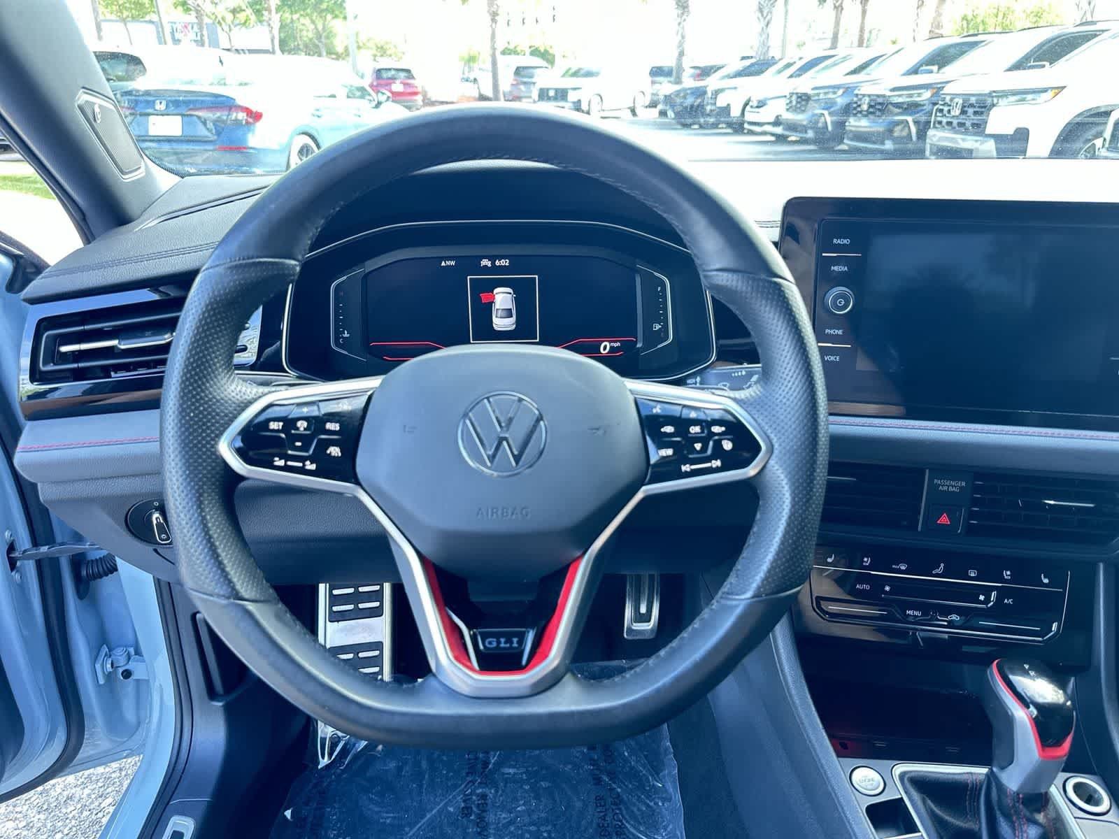 Used 2025 Volkswagen Jetta GLI Autobahn FWD image 18