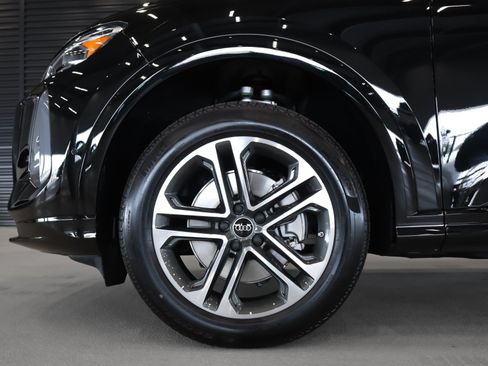 New 2026 Audi Q5 Premium AWD/4WD image 5