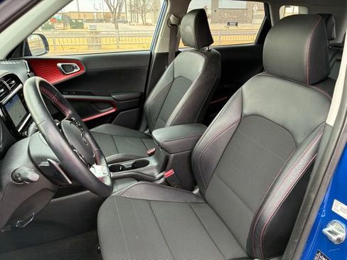 Used 2021 Kia Soul Turbo image 12