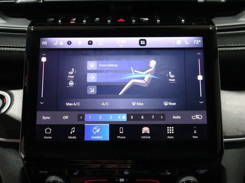 Used 2024 Jeep Grand Cherokee Limited image 29