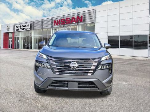 New 2026 Nissan Rogue SV image 2