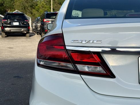 Used 2015 Honda Civic LX image 10