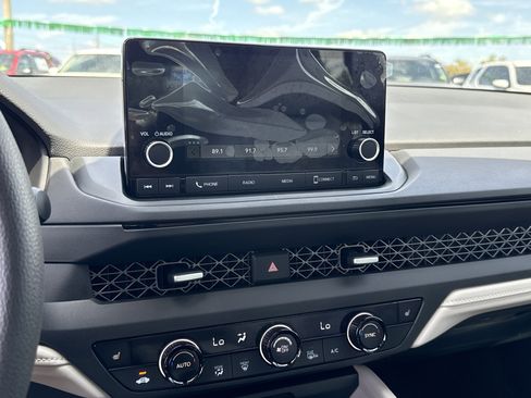 Certified 2024 Honda Accord EX image 27