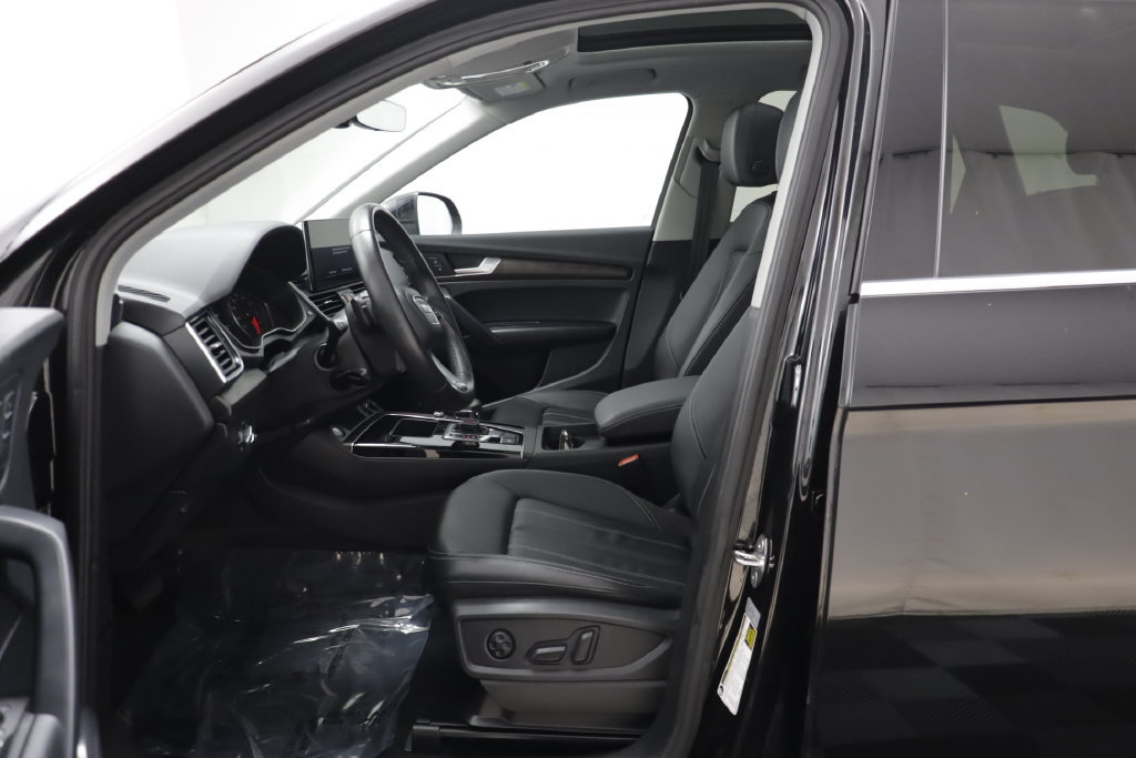 Used 2023 Audi Q5 2.0T Premium w/ Convenience Package AWD/4WD image 5