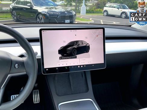 Used 2023 Tesla Model Y Performance image 6