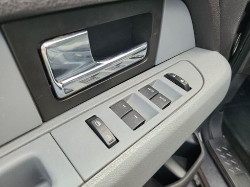 Used 2012 Ford F150 XLT w/ XLT Chrome Pkg AWD/4WD image 16