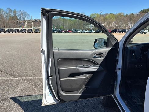 Used 2022 Chevrolet Colorado LT w/ Luxury Package image 8