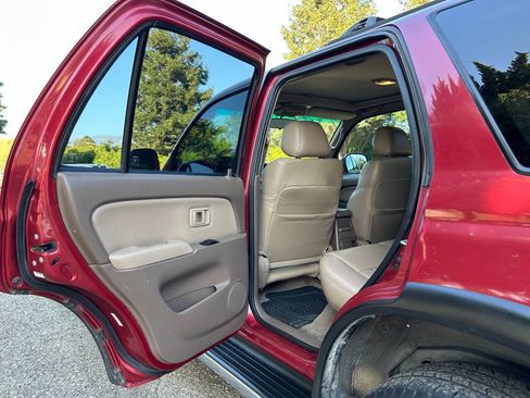 Used 2000 Toyota 4Runner SR5 w/ Upgrade Value Pkg 2 AWD/4WD image 25
