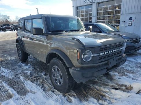 Certified 2025 Ford Bronco Big Bend image 2