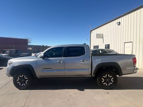 Used 2016 Toyota Tacoma TRD Off-Road w/ Towing Package image 8