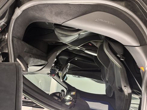 Used 2023 McLaren 720S Spider RWD image 12